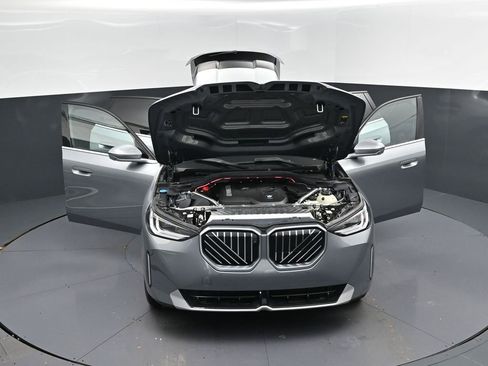 Used 2025 BMW X3 xDrive30i w/ Premium Package image 54