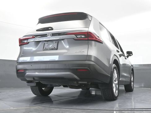 Used 2025 Toyota Grand Highlander AWD image 62