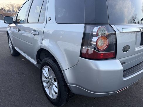 Used 2013 Land Rover LR2 AWD/4WD image 11