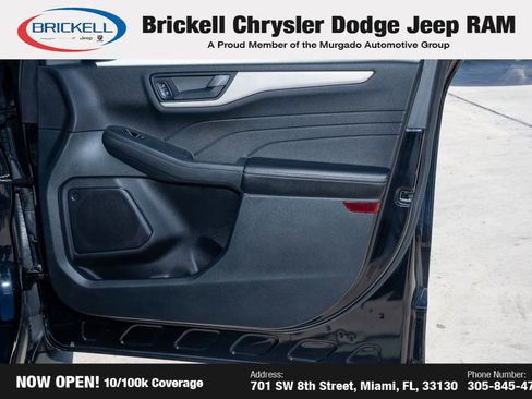 Used 2022 Ford Escape SE image 12