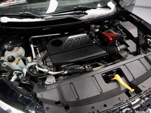 Certified 2023 Nissan Rogue S image 17