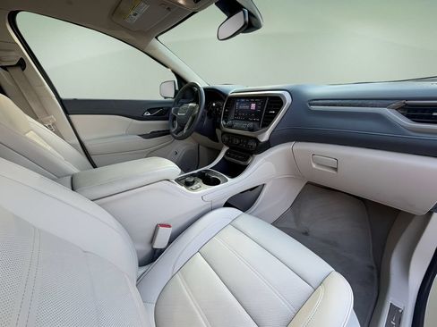 Used 2023 GMC Acadia Denali AWD/4WD image 15