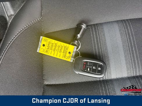 Used 2024 Honda Civic Sport image 27