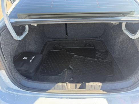 Used 2019 Volkswagen Jetta SE w/ Cold Weather Package image 34