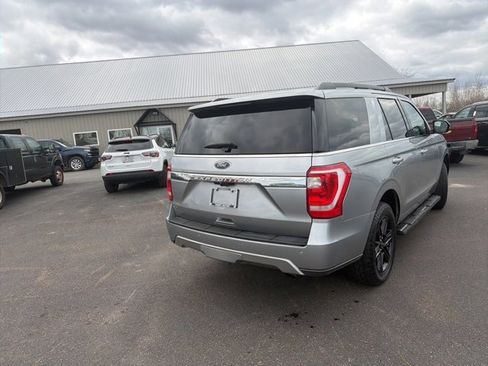 Used 2021 Ford Expedition XLT image 8