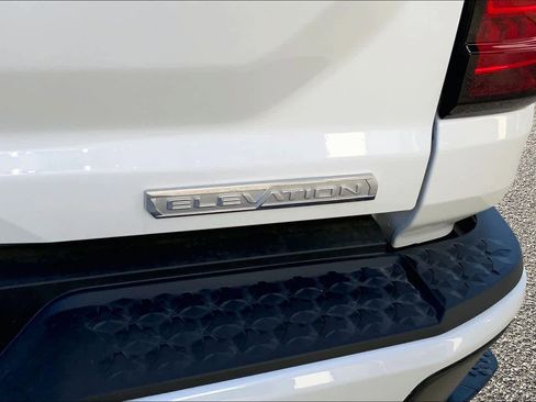 Used 2025 GMC Canyon Elevation image 10