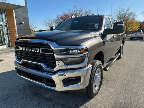 New 2026 RAM 2500 Tradesman AWD/4WD image 2