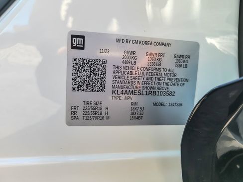 Used 2024 Buick Encore GX Sport Touring image 23