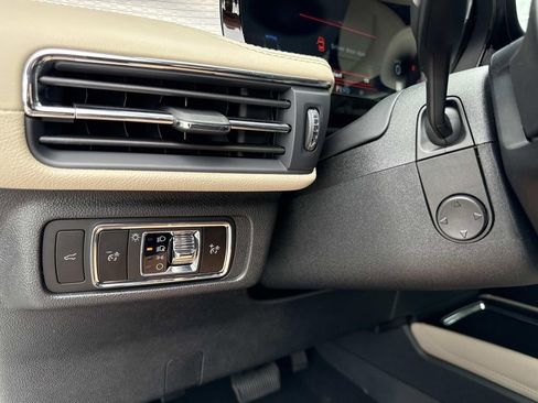 New 2026 Lincoln Corsair Premiere image 31