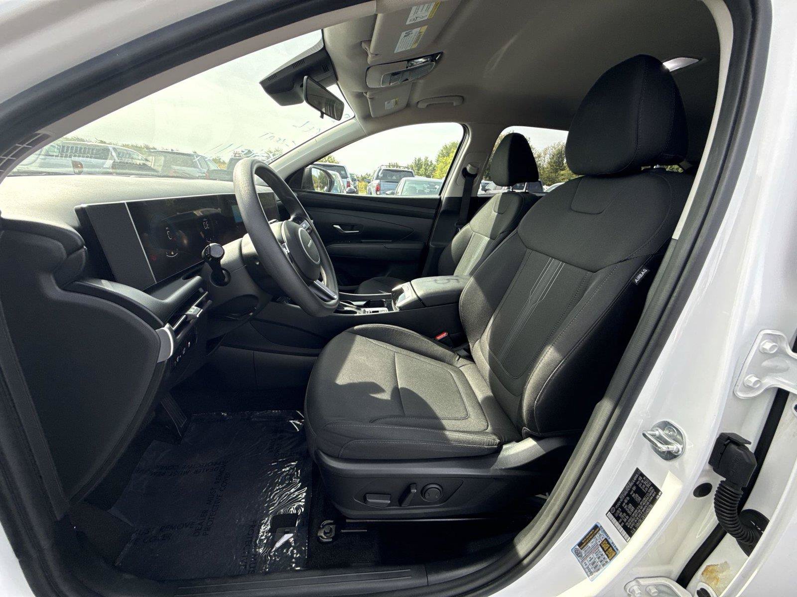 Used 2025 Hyundai Tucson SEL AWD/4WD image 14