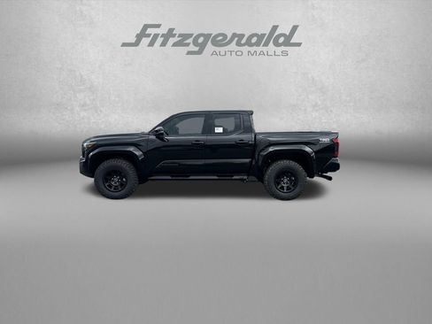 New 2025 Toyota Tacoma TRD Off-Road AWD/4WD image 4
