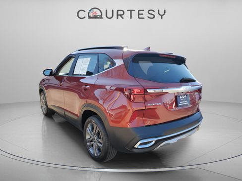 Certified 2023 Kia Seltos S w/ Navigation Package image 2
