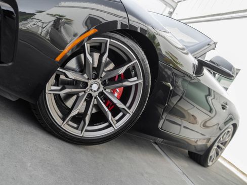 Used 2022 BMW Z4 M40i w/ Premium Package RWD image 4