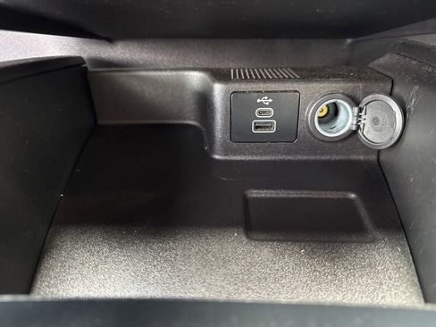 Used 2024 Ford Escape ST-Line FWD image 13
