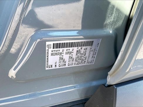 Used 2024 Nissan Rogue SL FWD image 32