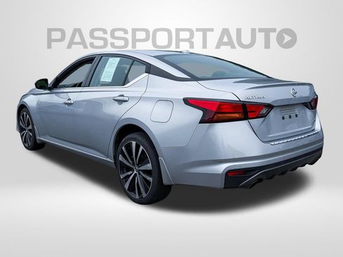 Used 2022 Nissan Altima 2.5 SR AWD/4WD image 3