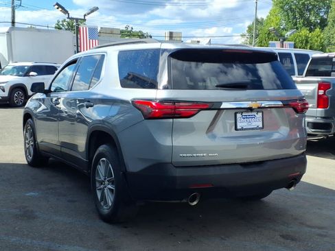 Used 2023 Chevrolet Traverse LT w/ LPO, Floor Liner Package AWD/4WD image 4