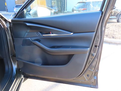 Certified 2025 MAZDA CX-30 AWD 2.5 S w/ Preferred Package image 9