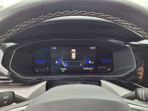 Used 2023 Volkswagen Taos S image 8