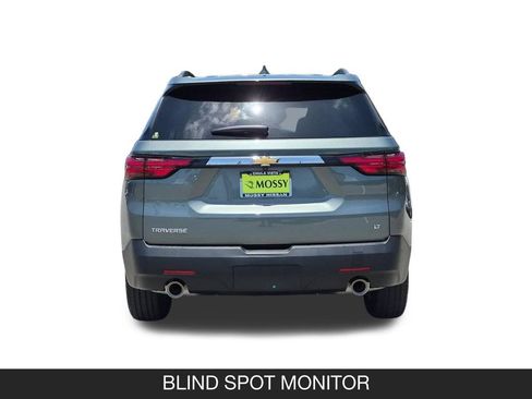 Used 2023 Chevrolet Traverse LT FWD image 8