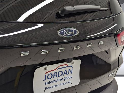 New 2026 Ford Escape ST-Line w/ Tech Pack #1 image 33
