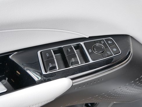 Certified 2024 Cadillac Lyriq Luxury w/ LPO, Floor Liner Package AWD/4WD image 9