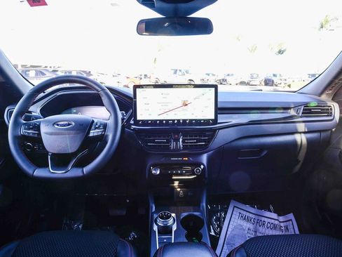 Used 2025 Ford Escape ST-Line w/ Equipment Group 301A image 13