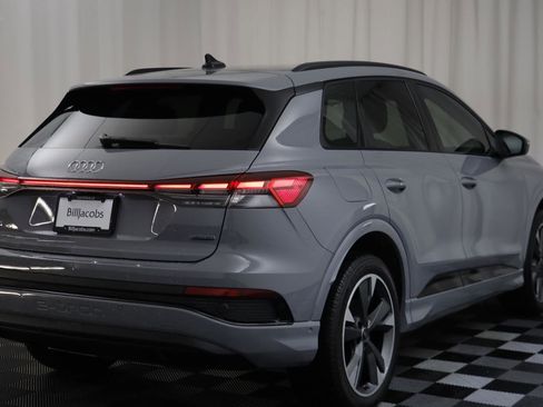 Used 2023 Audi Q4 e-tron Premium Plus w/ Premium Plus image 16