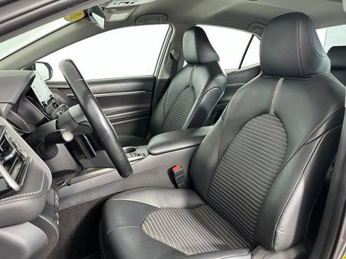 Used 2022 Toyota Camry SE AWD/4WD image 13