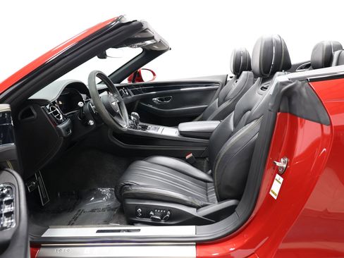 Used 2020 Bentley Continental GT w/ Number 1 Edition by Mulliner AWD/4WD image 17