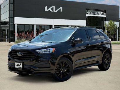 Used 2022 Ford Edge SE w/ Black Appearance Package
