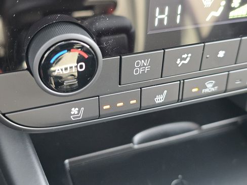 New 2026 Subaru Outback Touring image 13