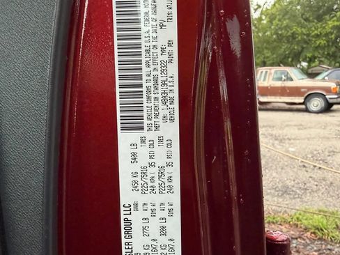 Used 2010 Jeep Wrangler Unlimited Sport AWD/4WD image 21