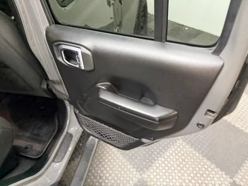 Used 2021 Jeep Gladiator Sport AWD/4WD image 40