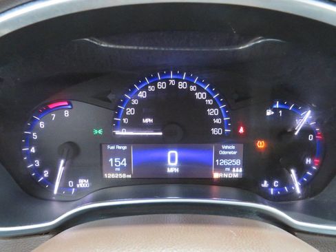 Used 2014 Cadillac SRX Luxury image 16