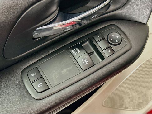 Used 2014 Dodge Grand Caravan SE w/ Quick Order Package 29E SE FWD image 19