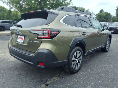 Certified 2024 Subaru Outback Premium w/ Popular Package #1A AWD/4WD image 2