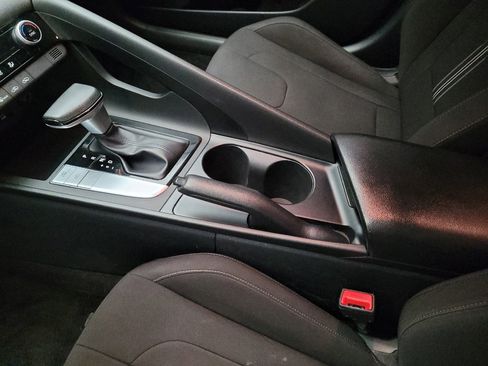 Used 2021 Hyundai Elantra SEL FWD image 26