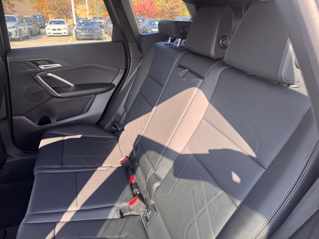 Used 2025 BMW X1 xDrive28i AWD/4WD image 13