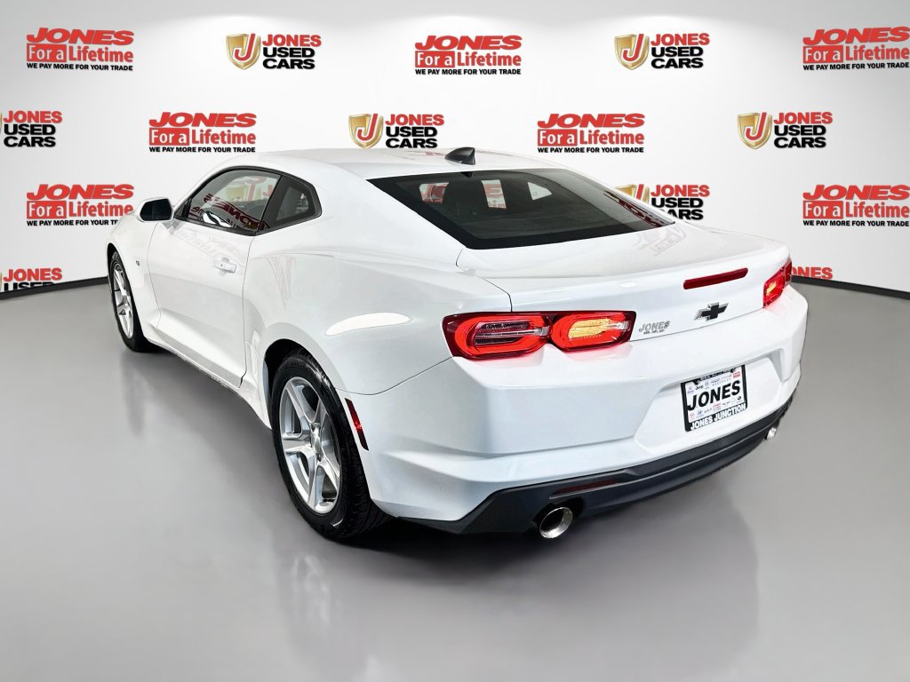 Used 2019 Chevrolet Camaro LT RWD image 2