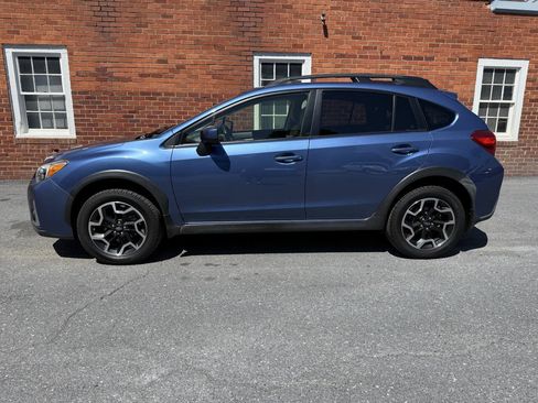Used 2016 Subaru Crosstrek 2.0i Premium AWD/4WD image 2