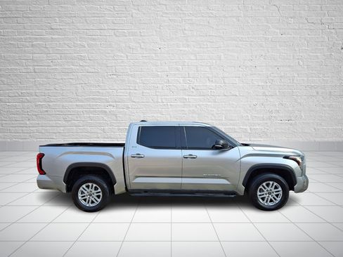 Used 2023 Toyota Tundra SR5 w/ SR5 Premium Package AWD/4WD image 7