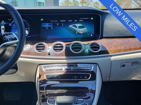 Used 2022 Mercedes-Benz E 350 Sedan image 20