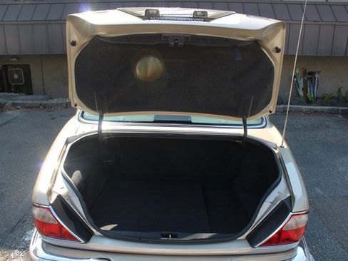 Used 2001 Jaguar XJ RWD image 27