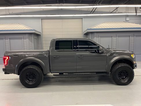 Used 2020 Ford F150 Raptor w/ Equipment Group 802A Luxury image 9
