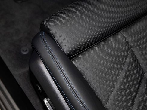 New 2026 BMW 540i xDrive w/ M Sport Package image 15