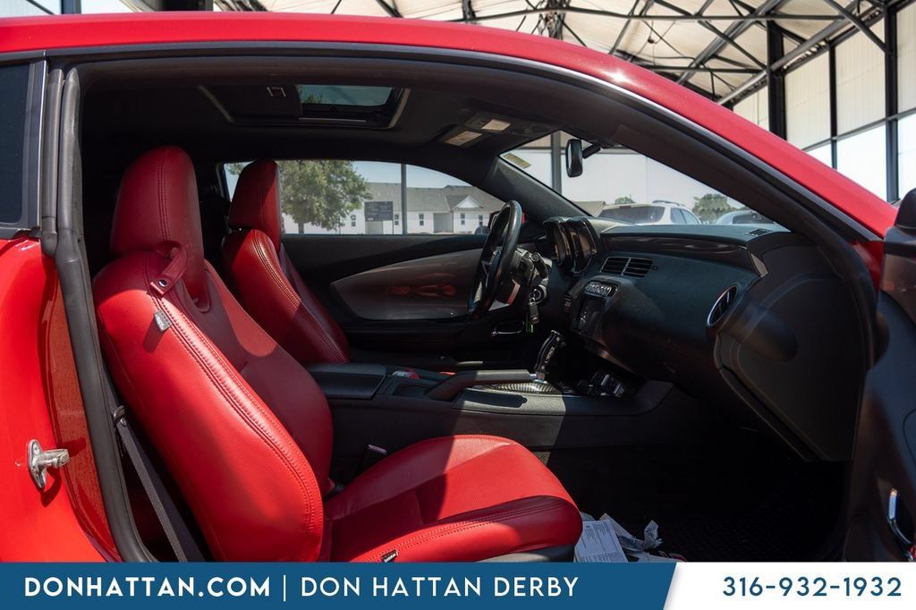 Used 2010 Chevrolet Camaro SS w/ White Stripe Package RWD image 20