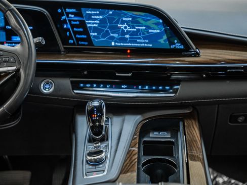 Used 2022 Cadillac Escalade ESV Sport Platinum w/ LPO, ONYX Package image 27