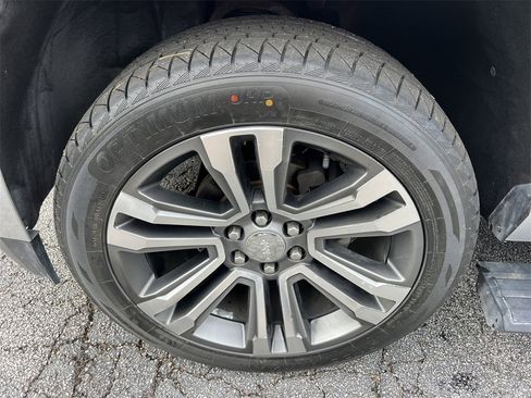 Used 2019 GMC Yukon Denali w/ Denali Ultimate Package image 9