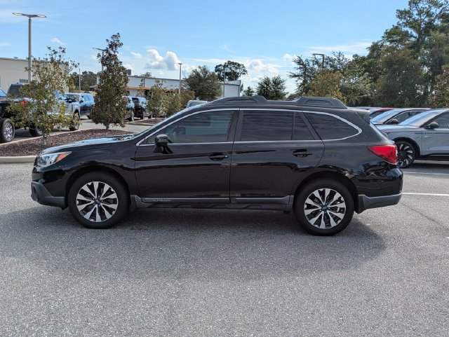 Used 2017 Subaru Outback 3.6R Limited AWD/4WD image 6